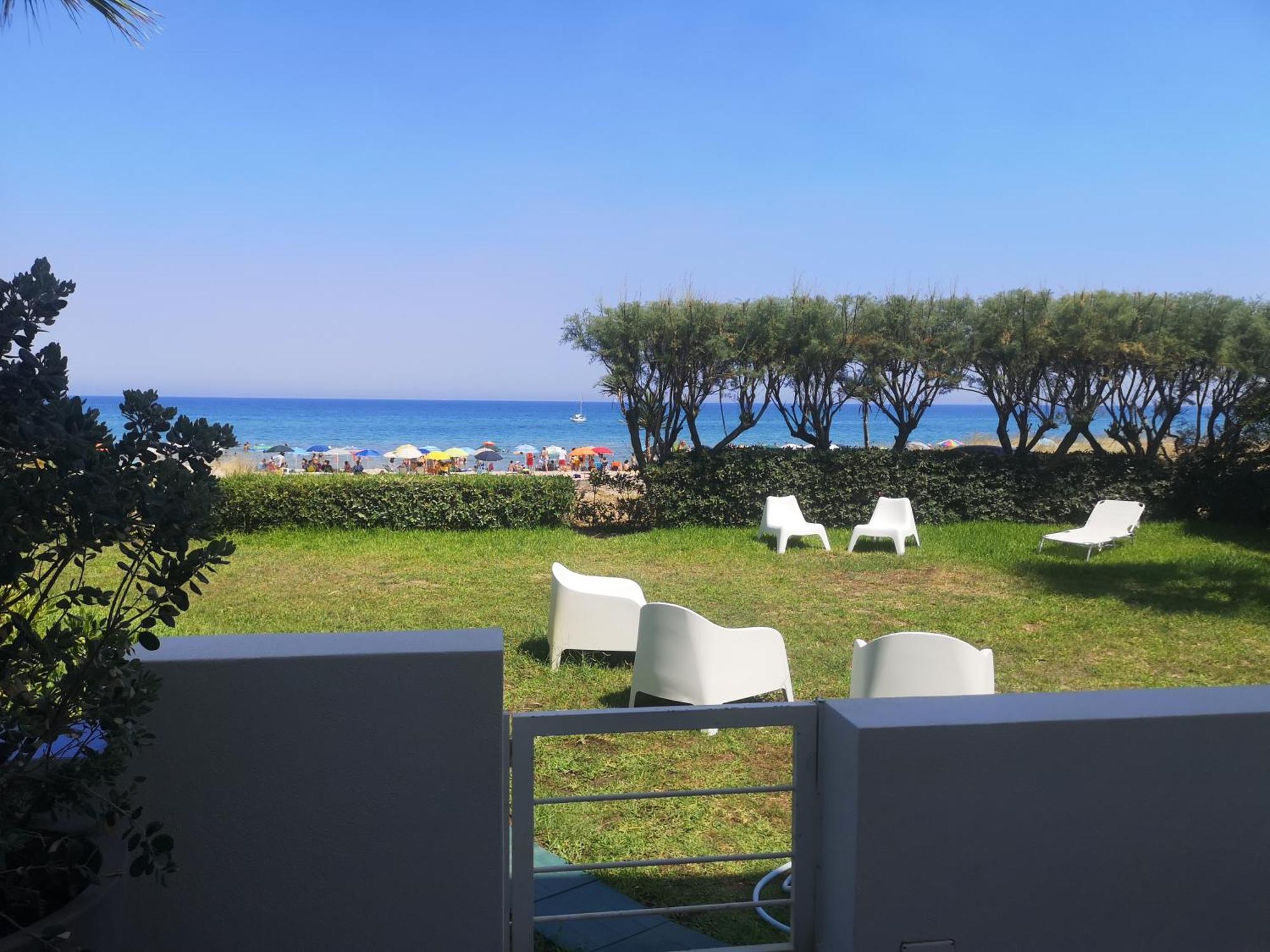 Casa Vacanze Ibiscus Alcamo Marina Exterior foto