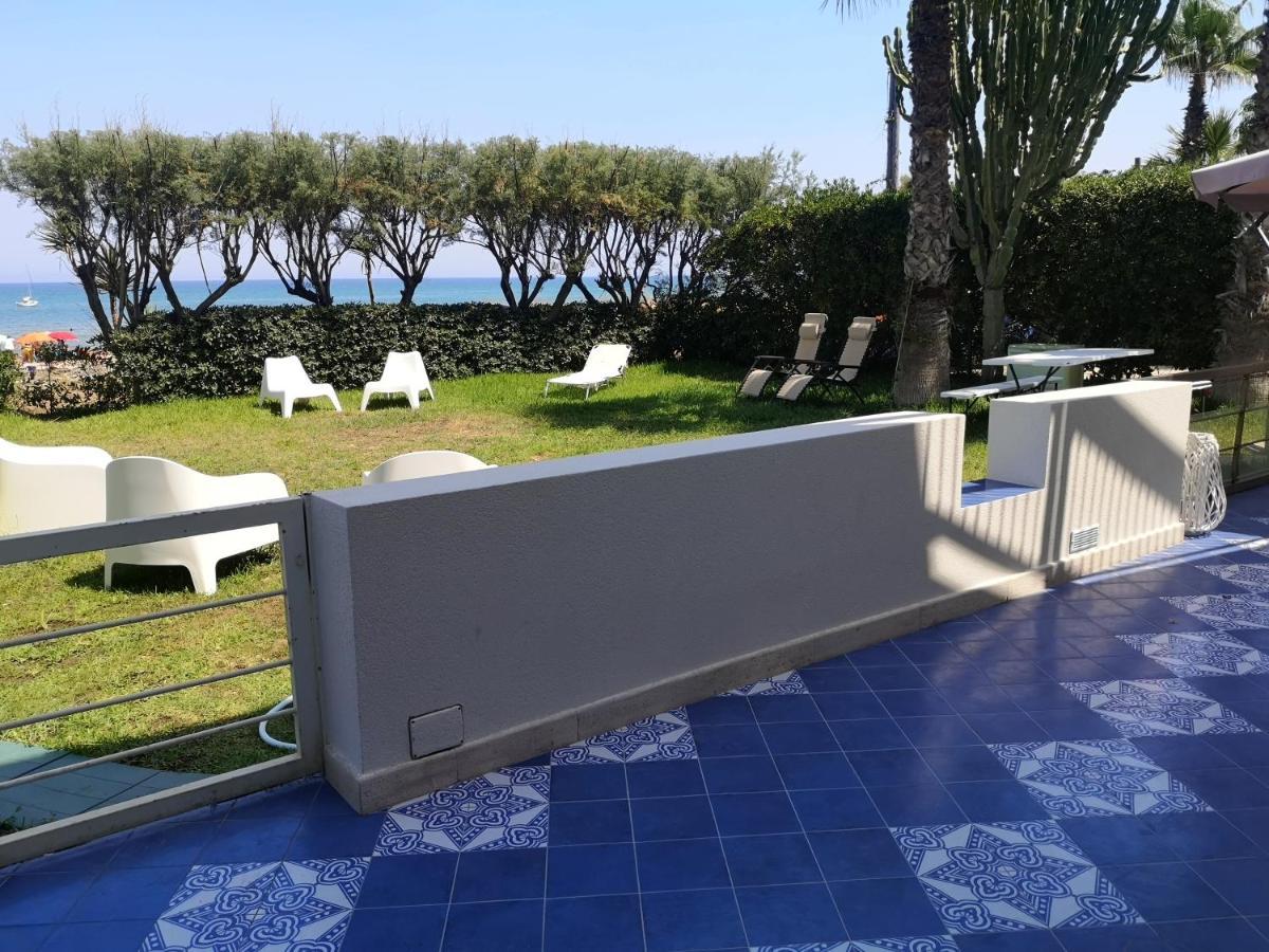 Casa Vacanze Ibiscus Alcamo Marina Exterior foto